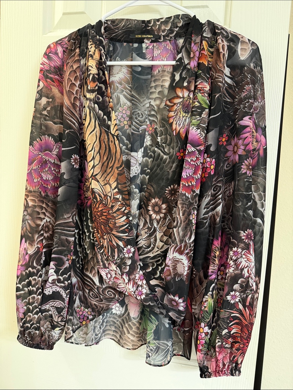 Kobi Halperin blouse. Floral crossover. Medium . NEW cond.